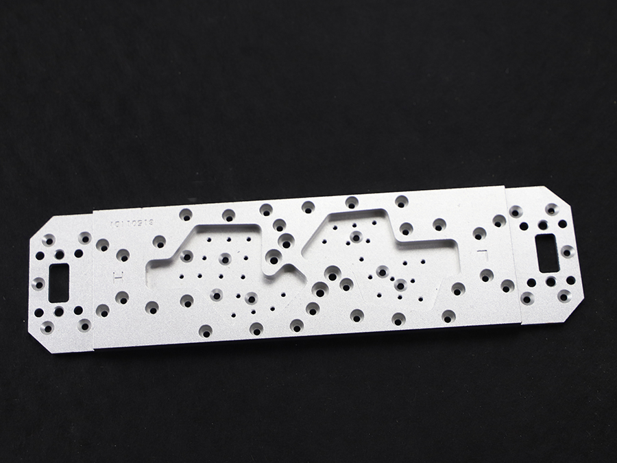 機器人零件(jiàn)加工