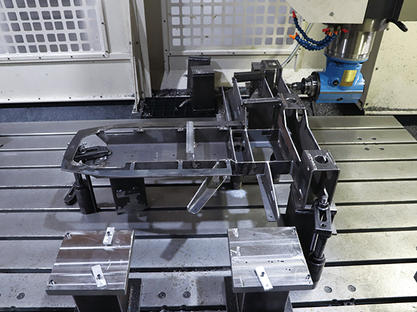 龍(lóng)門銑床加工